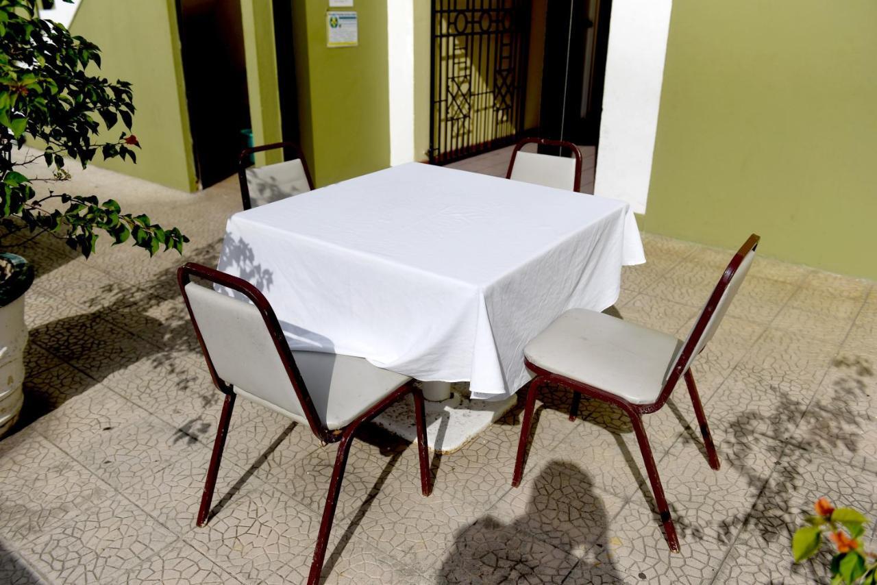 Pineapplesuites * Ocho Rios