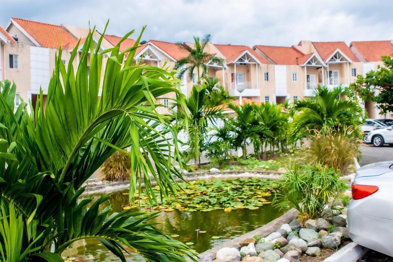 Finest Apt # 421 Bloc # 4 Marley Manor 6 Marley Rd Kgn 6 Apartment