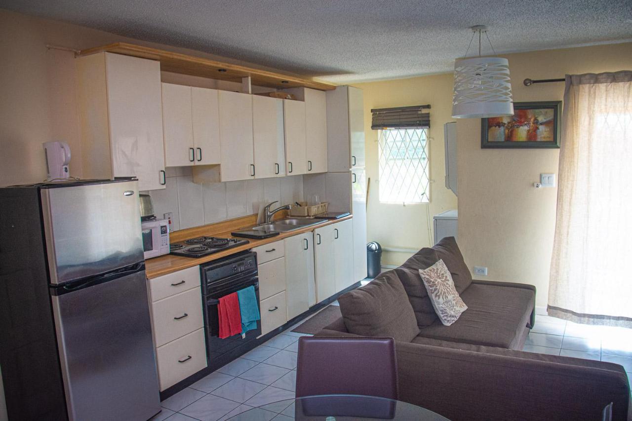 Finest Apt # 421 Bloc # 4 Marley Manor 6 Marley Rd Kgn 6 Kingston