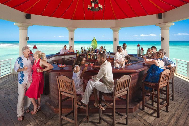 Hotel Sandals Grande Riviera Beach & Golf