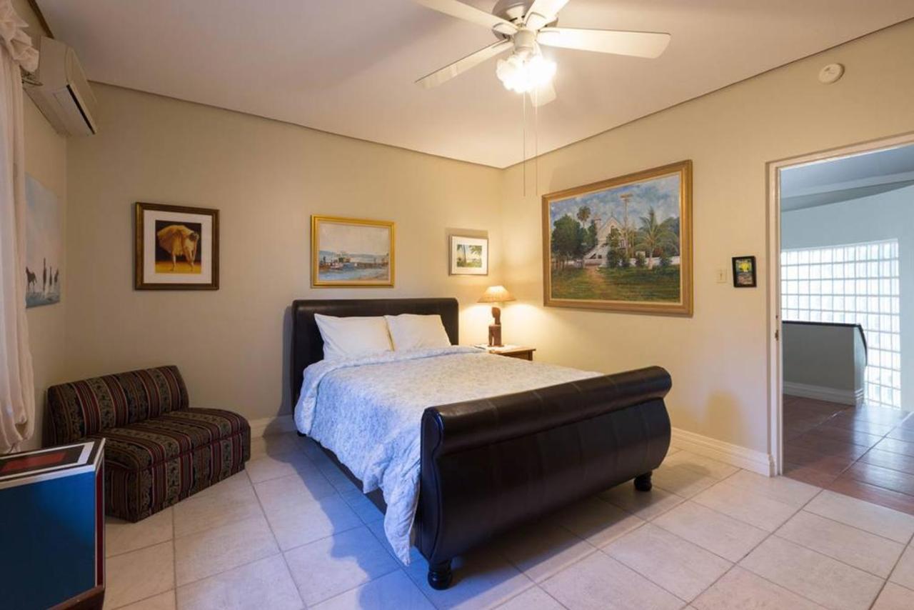 Chester Avenue 3*
