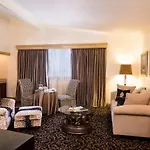 Terra Nova All Suite Hotel