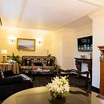 Terra Nova All Suite Hotel