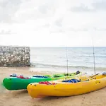 Edgewater Beach Villa - Beach Front, Close To All Attractions