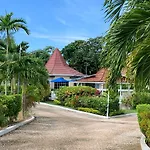 Whistling Villa Runaway Bay