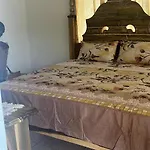 King Led\'S Palace Hotel