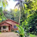 Ecoscape Jamaica - Lavish 1-Br Cottage By The River