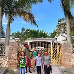 African Symbol Guest House