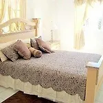 Paradise Mango Walk Apartment