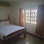 Comfort Rooms