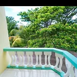 24 Edwards Ave ,Runaway Bay Jamaica Room 6