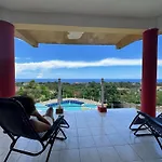 876 Oasis - A Private Oceanview Villa