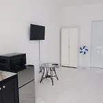 Hill View Rooms