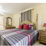 Irie Getaway 3 Bedroom 3 Bathroom