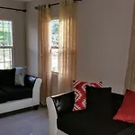 Portmore Villa On The Beach