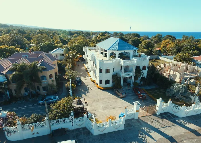 Little Savoy Guest House New