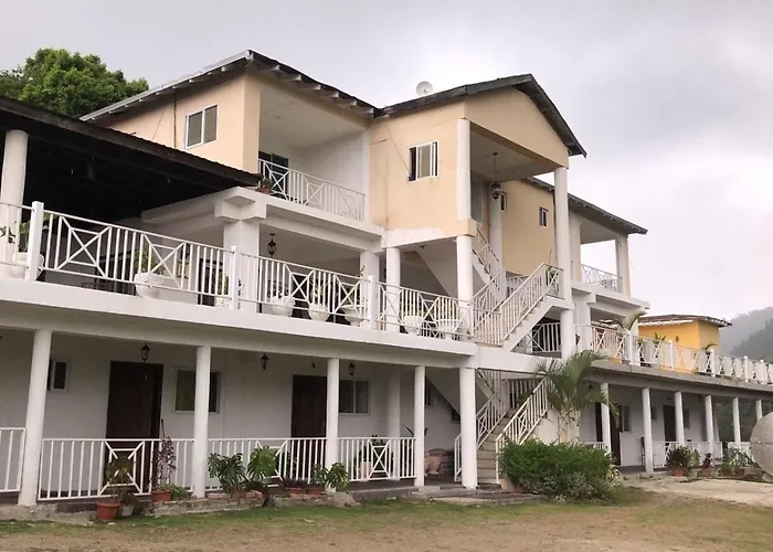 Starlight Chalet & Health Spa
