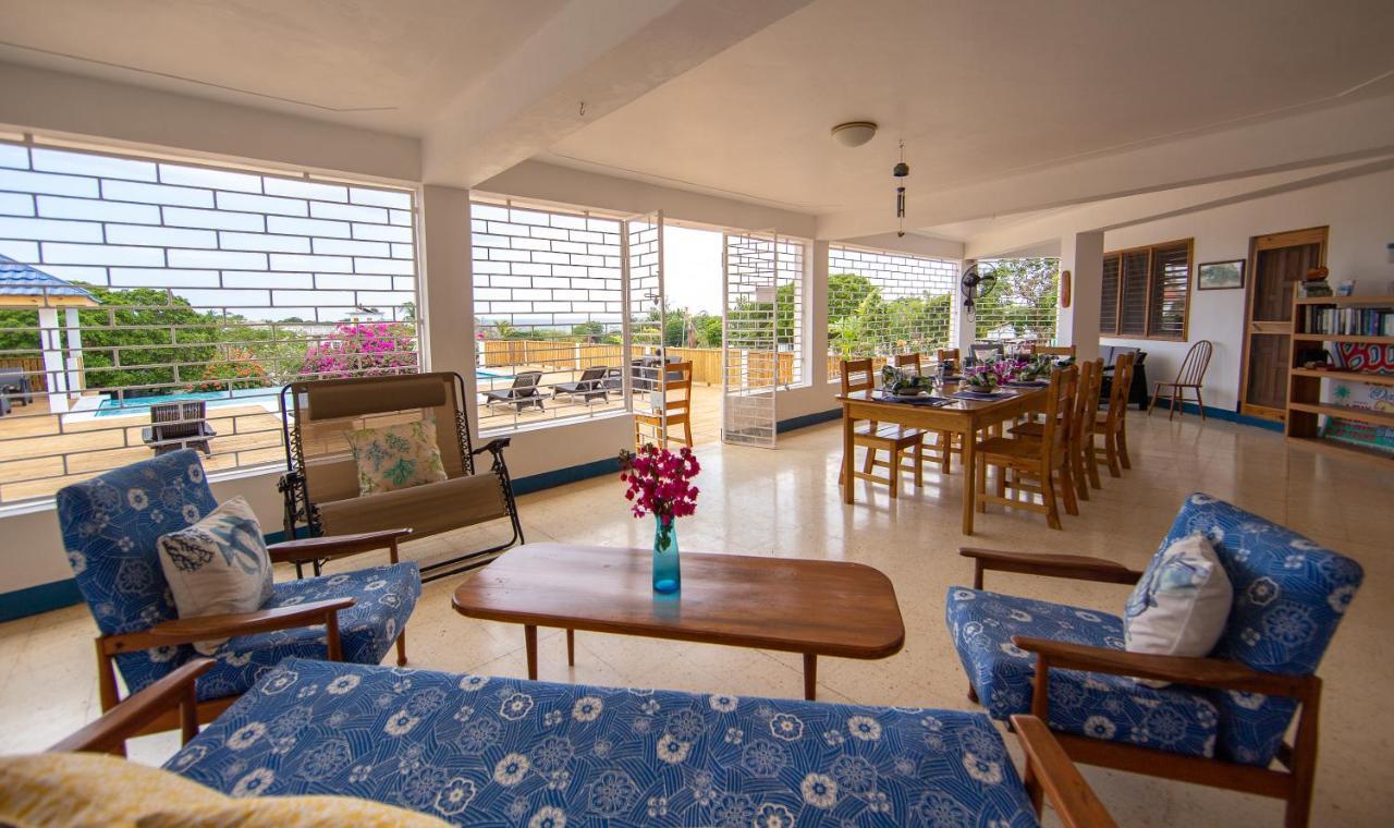 Butterfly Hill Villa & Studio Apartment * Treasure Beach