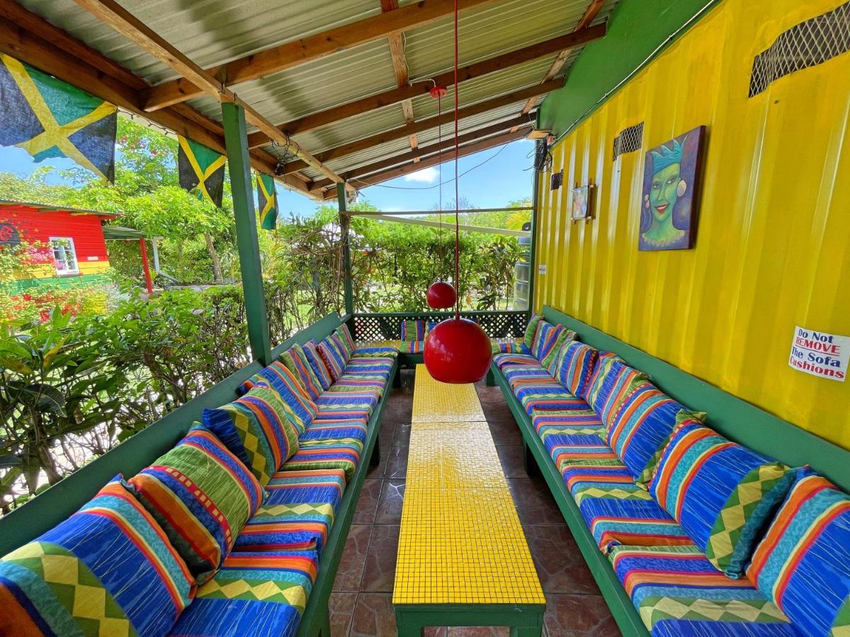 Judy House 2 - Lewis Backpacker * Little Bay