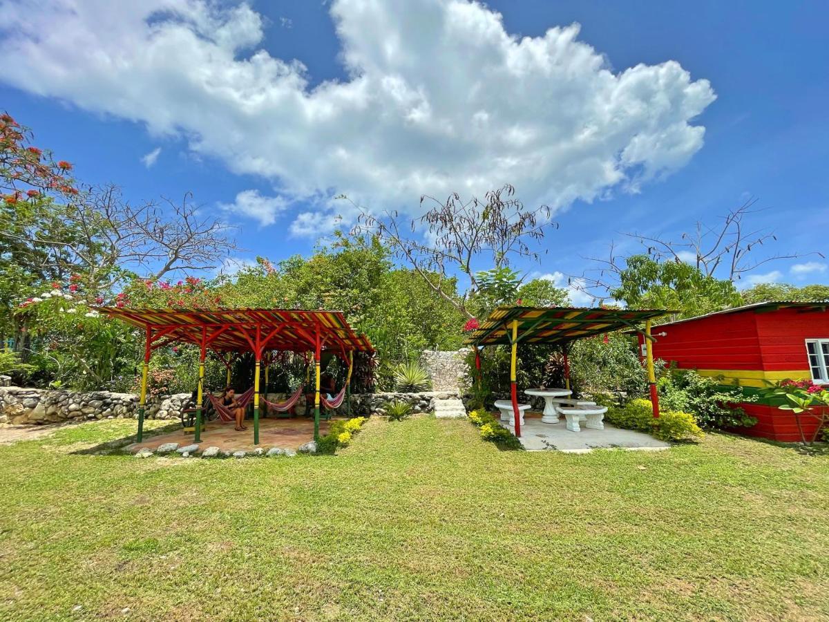 Judy House 2 - Lewis Backpacker Hostel Little Bay