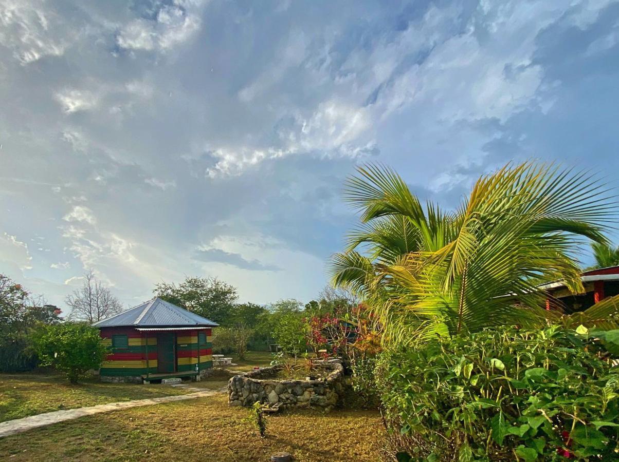 Judy House 2 - Lewis Backpacker Hostel *