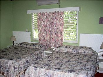 Eddies Tigress 2 Guest house Negril