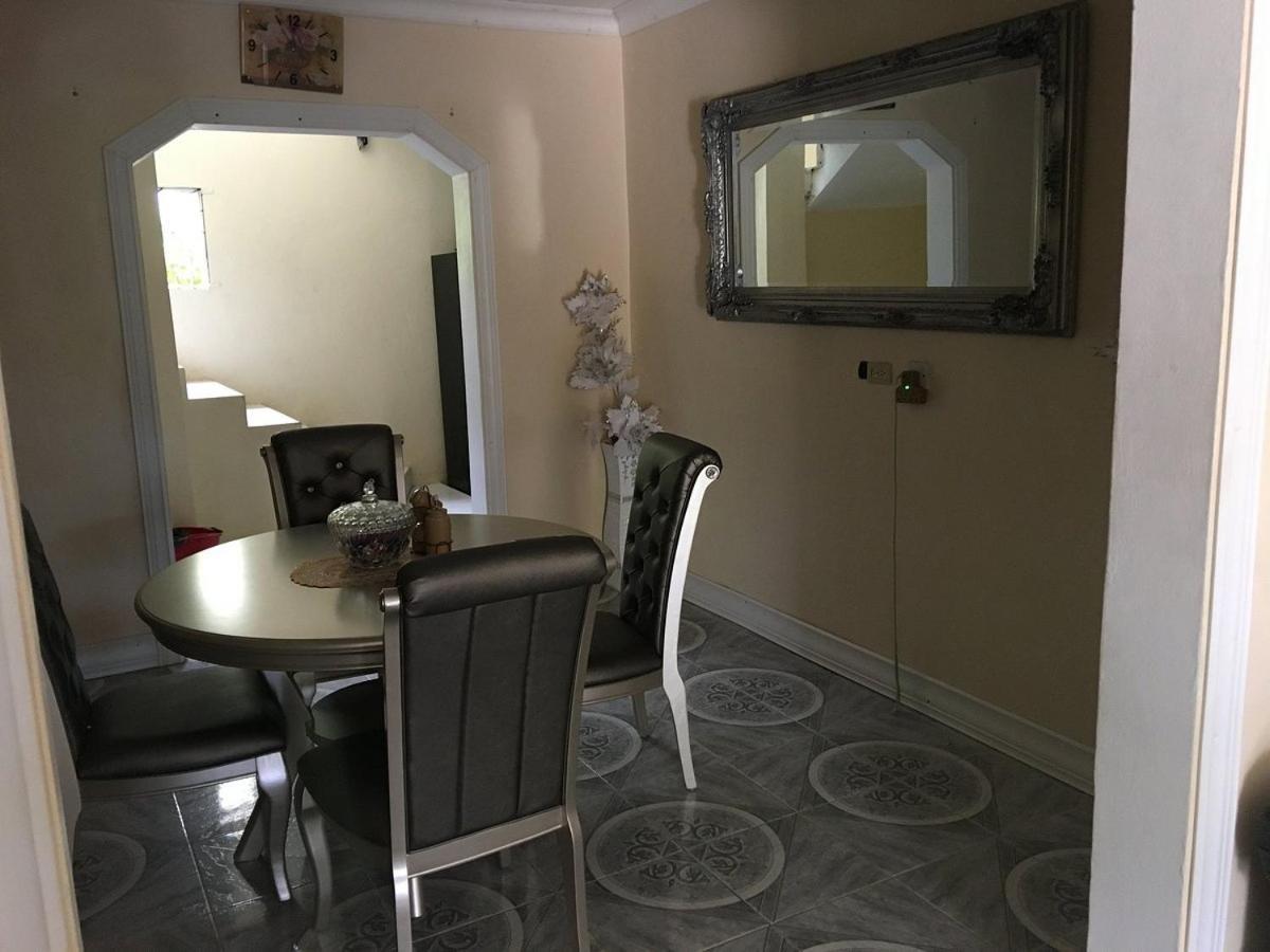 Guest house Arms Of Charms 3*