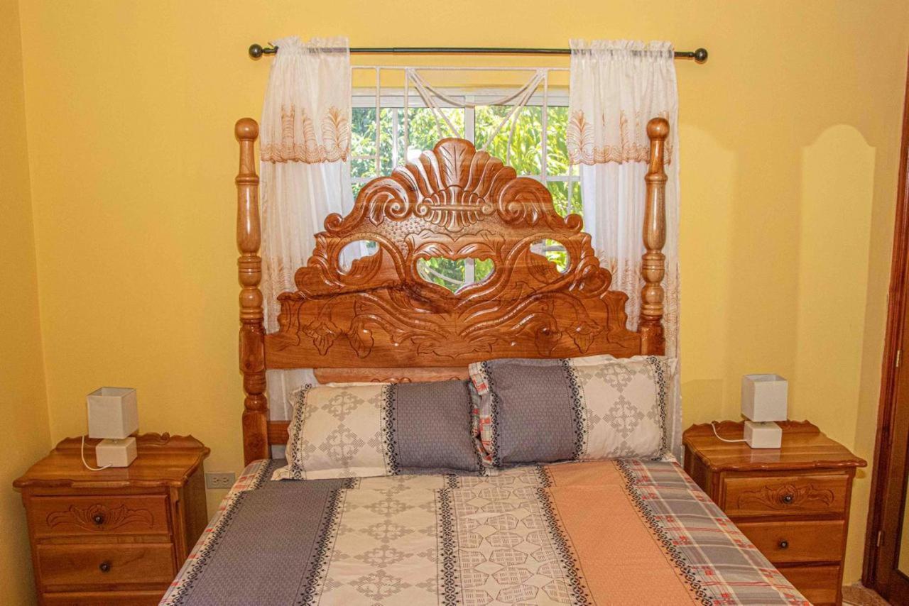 Bev's Rosevilla Guest house