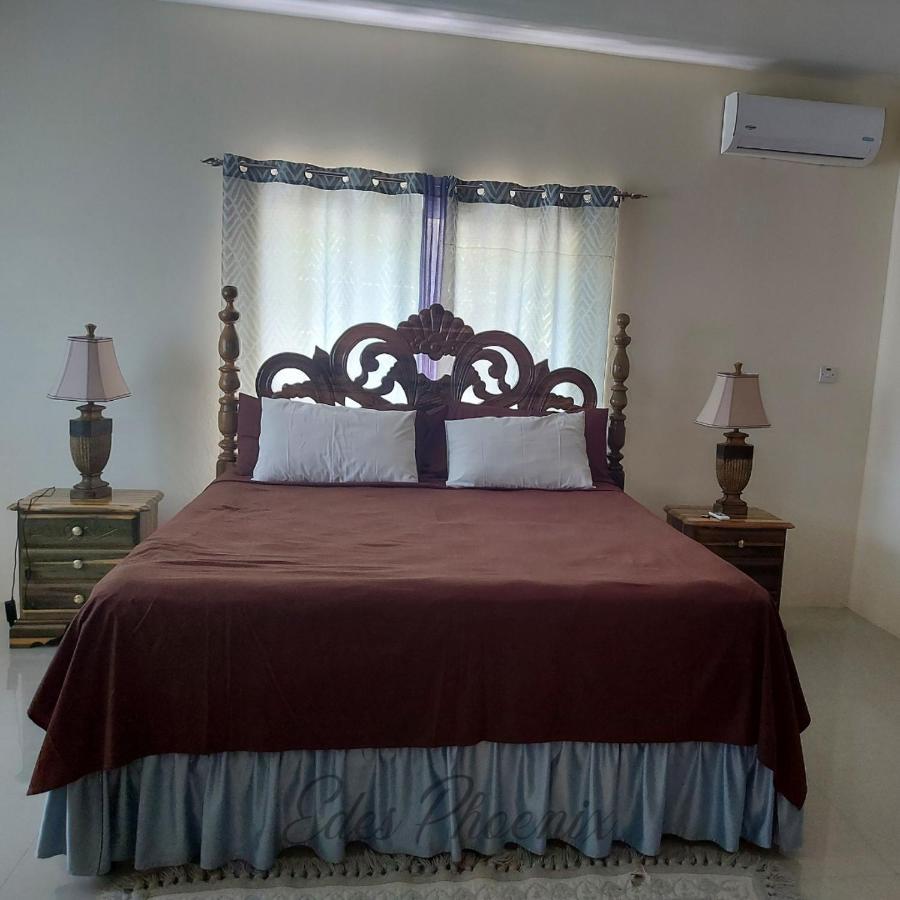 Guest house Edes Phoenix Grandeur Getaway *
