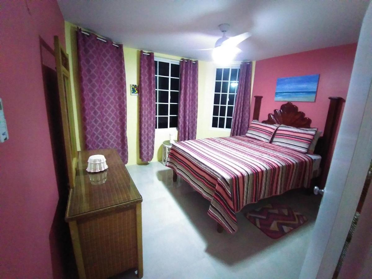 Seacastles By The Beach/pool * Montego Bay