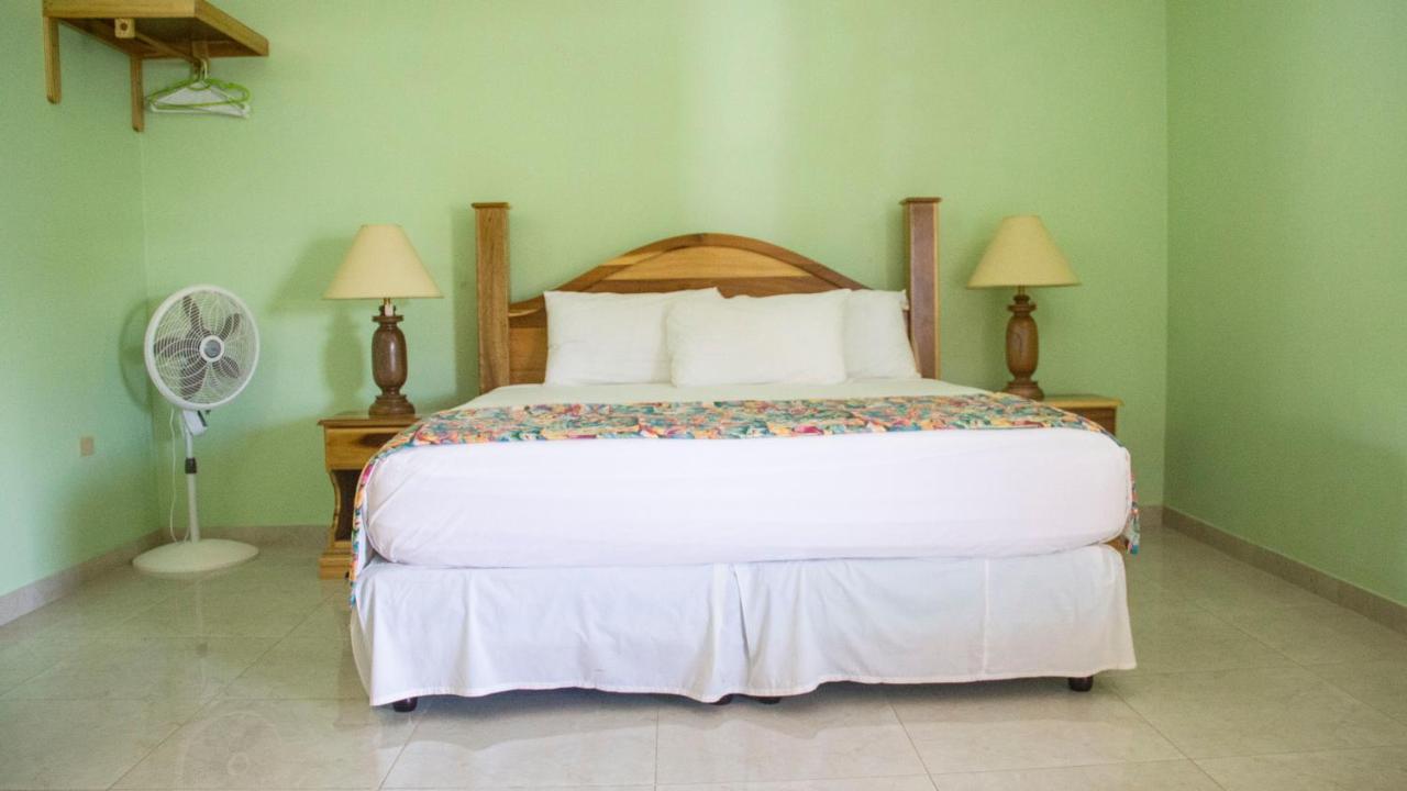 Bed & Breakfast Holidays At Heaven