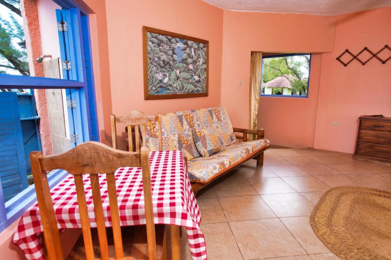 Inn Strawberry Fields Together 2*