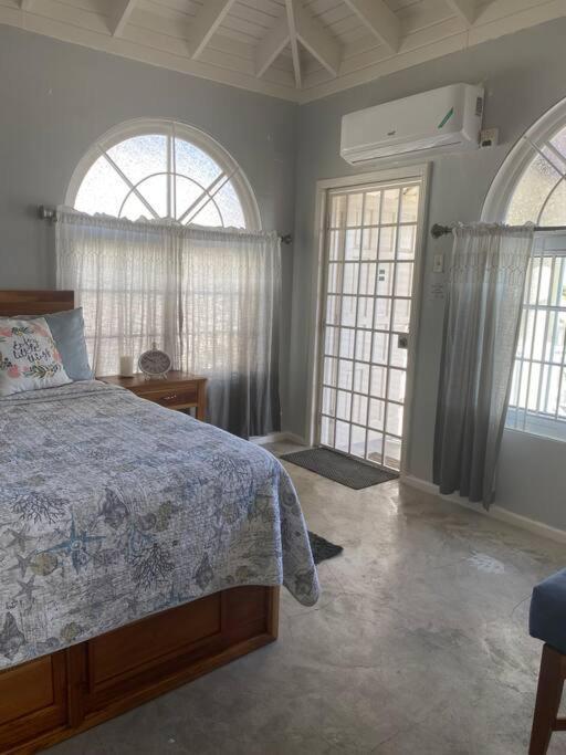 Coastal Beauty - Beautiful Penthouse In Apartamento Ocho Rios