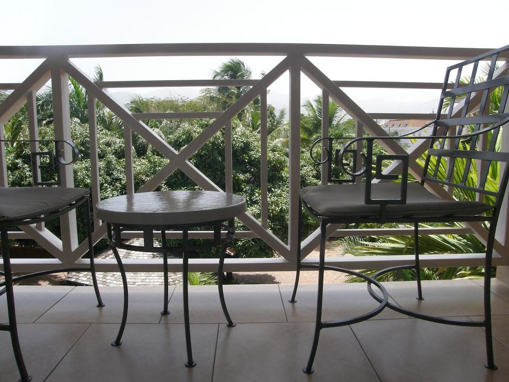Hotel Four Seasons 3*