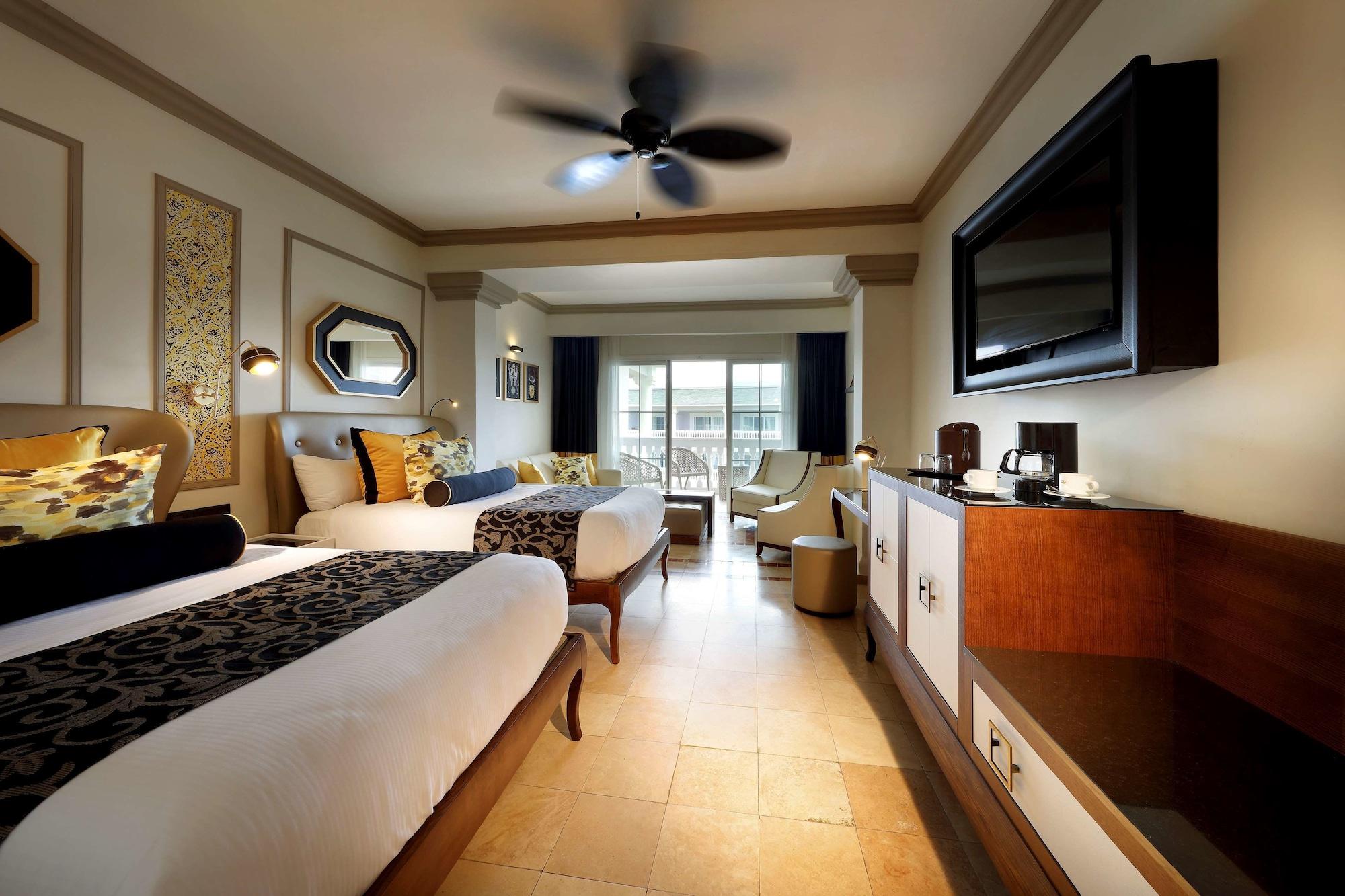 Resort Grand Palladium Lady Hamilton &
