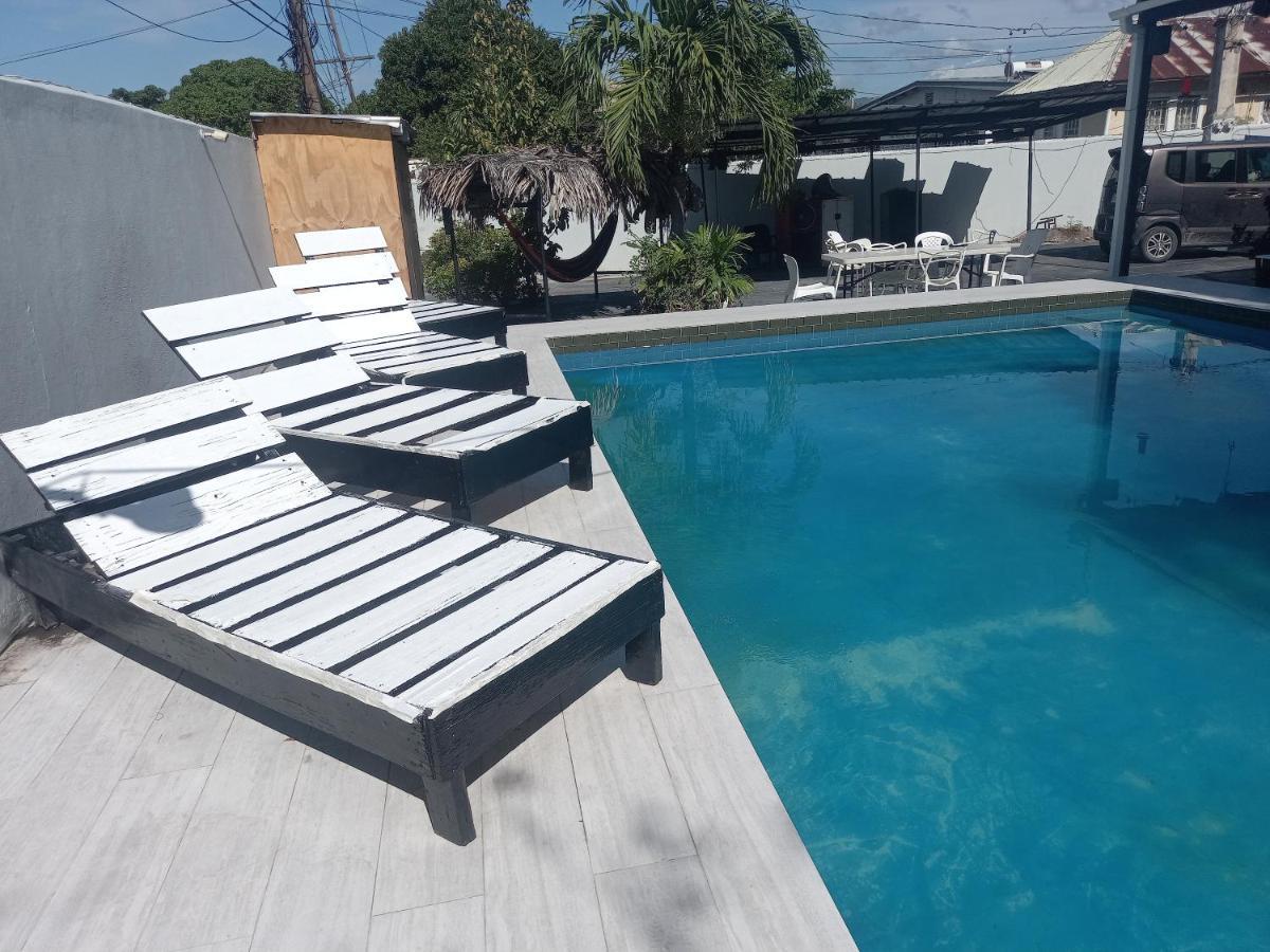 Guest house Labrish Kingston