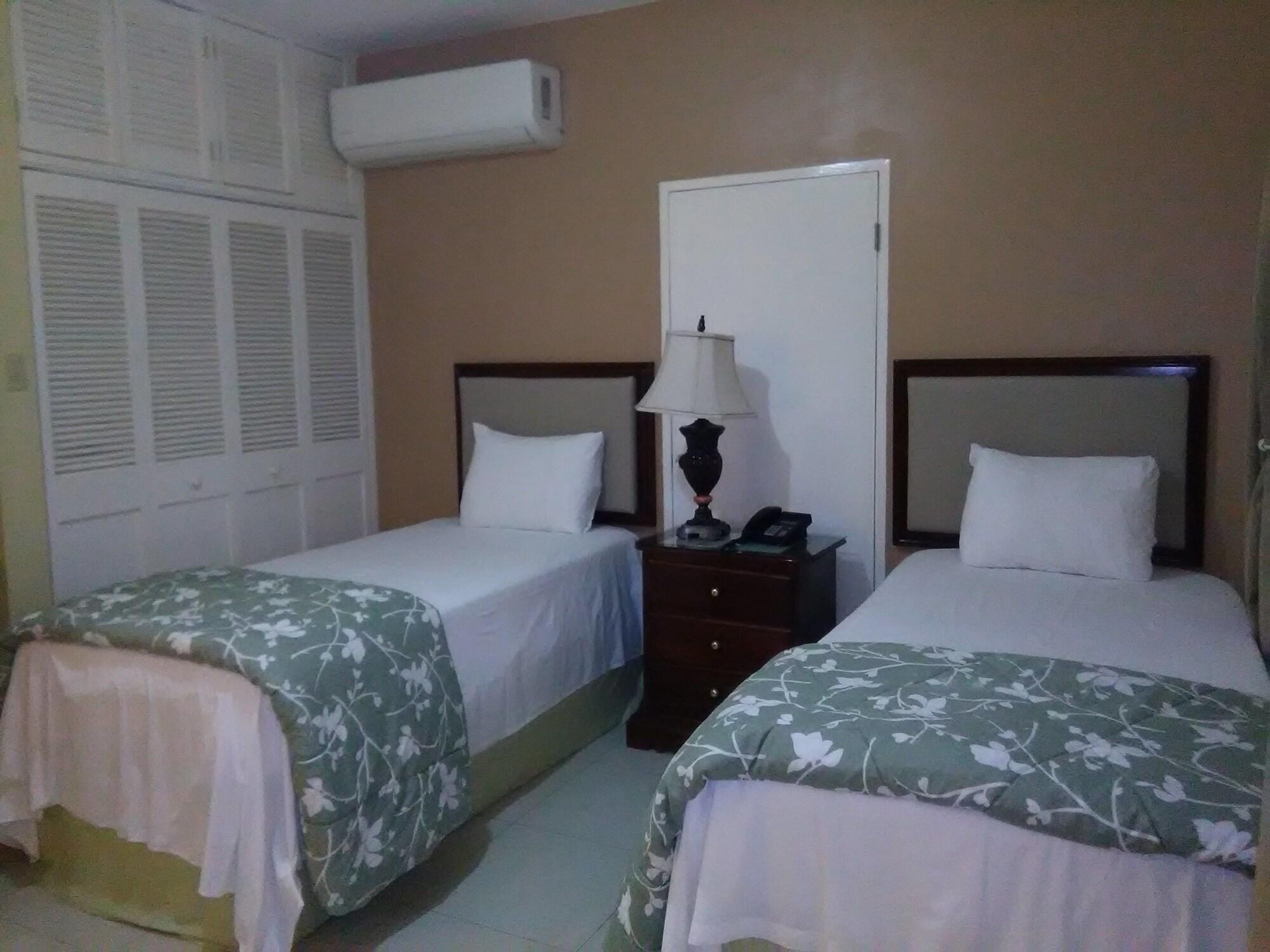 Hotel Glistening Waters