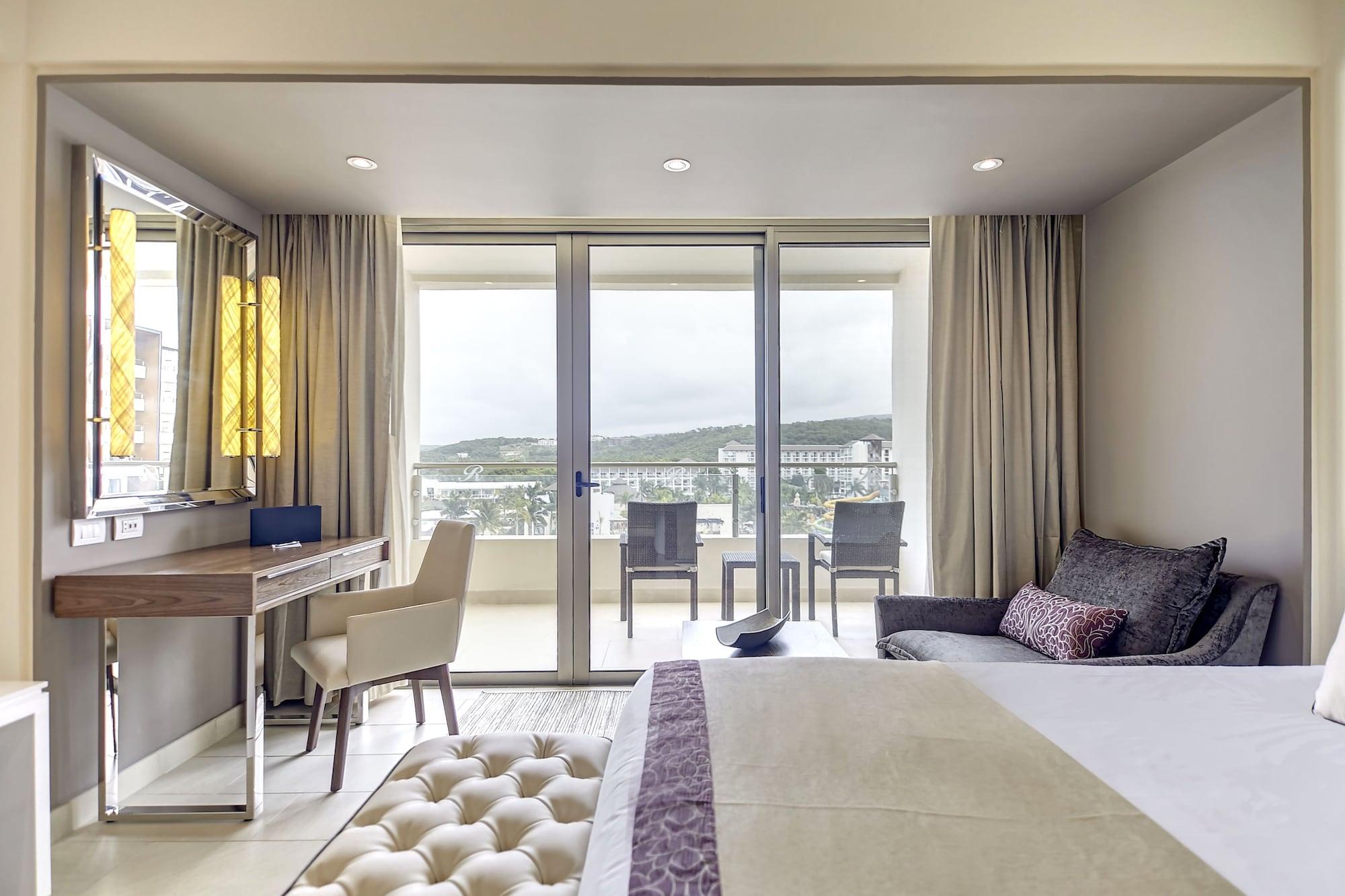 Resort Royalton Blue Waters Montego Bay, An Autograph Collection Falmouth