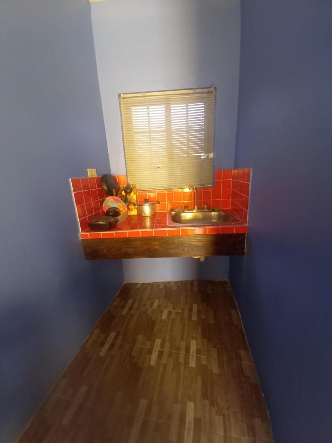 Labrish Guest house Kingston