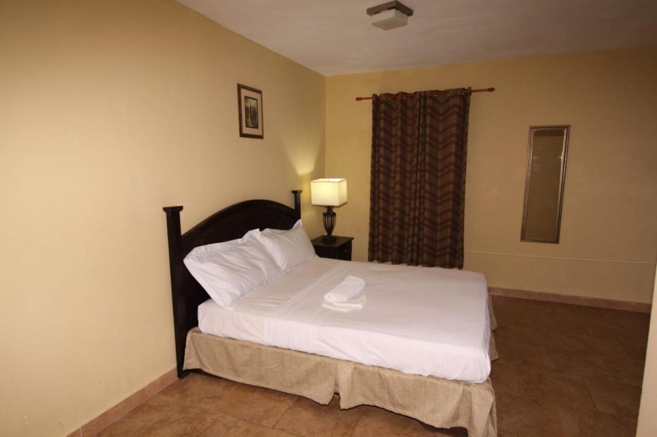 Hotel Citadel Rosehall