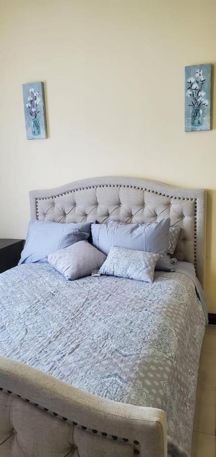 Hillside Sunrise: Gated Beachside Retreat With 2 Bed/bath * Montego Bay