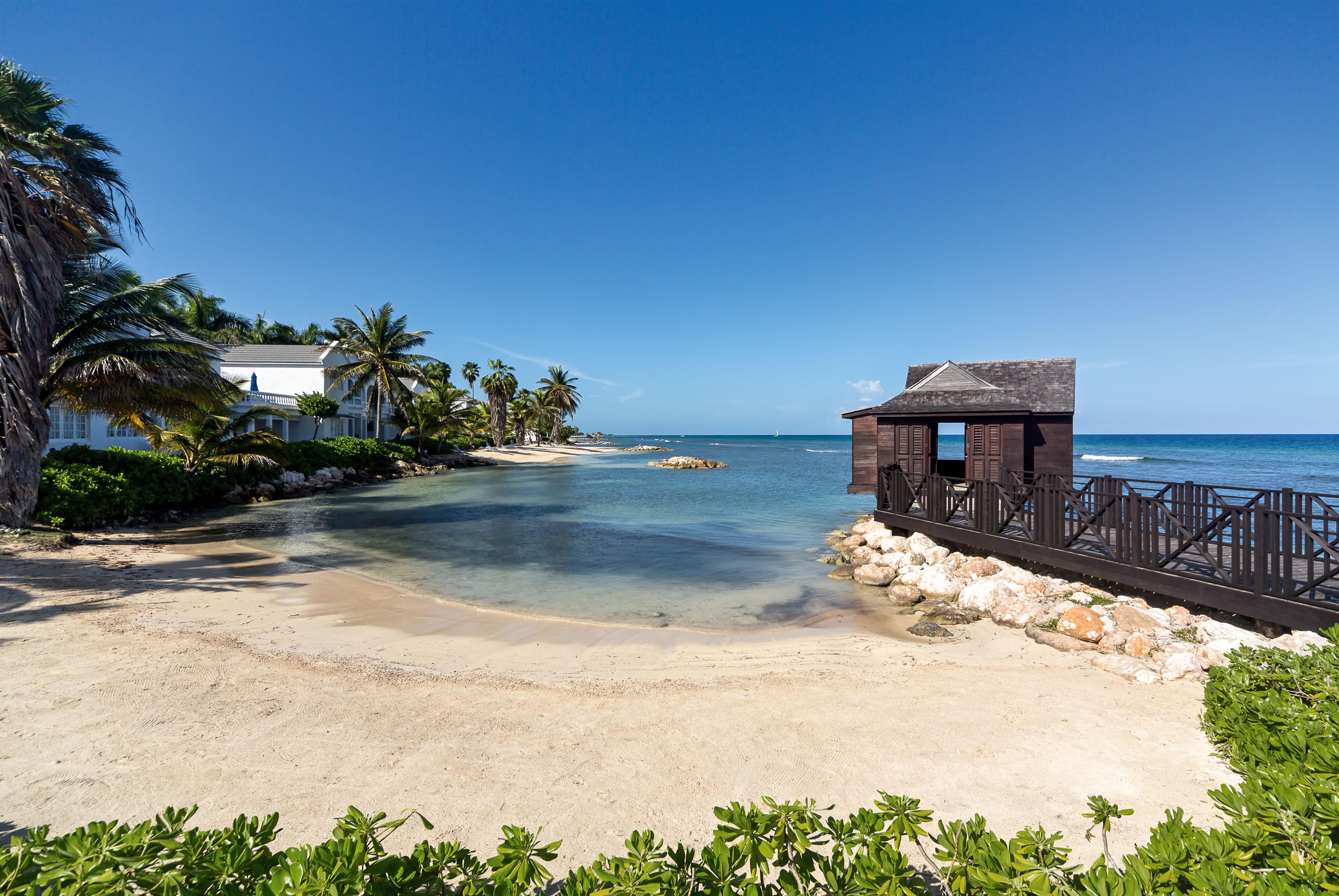 Resort Half Moon