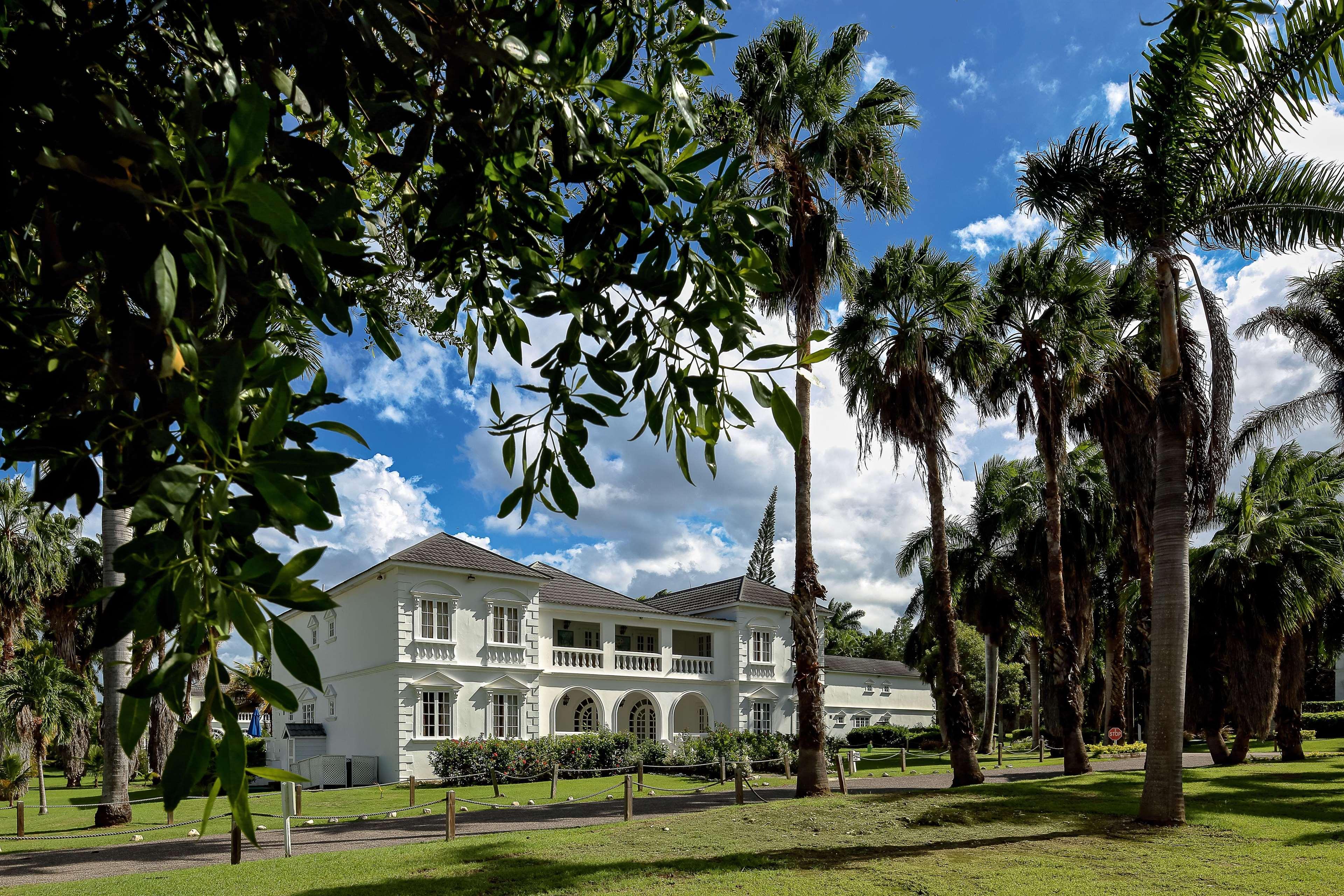 Half Moon Resort
