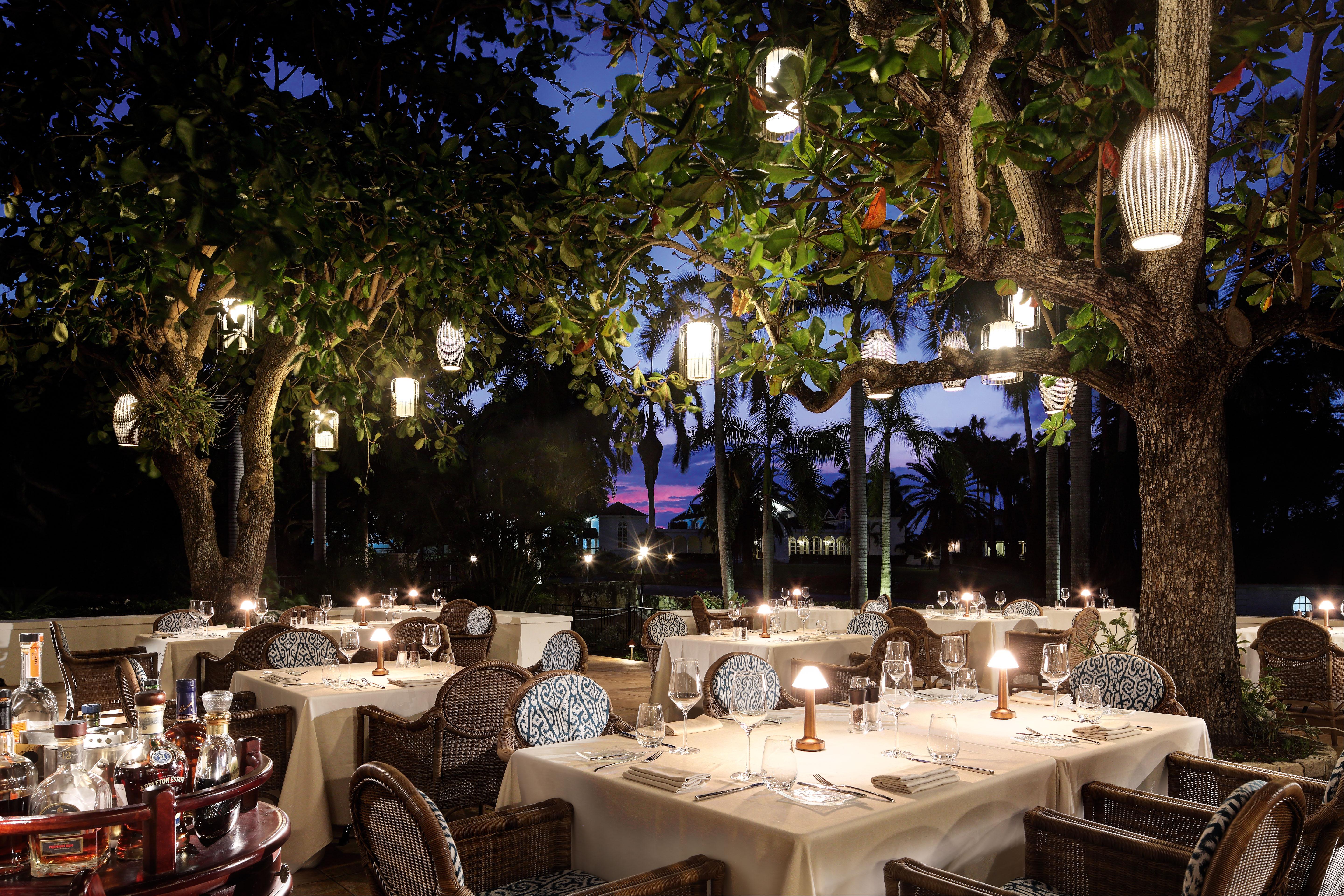 Resort Half Moon