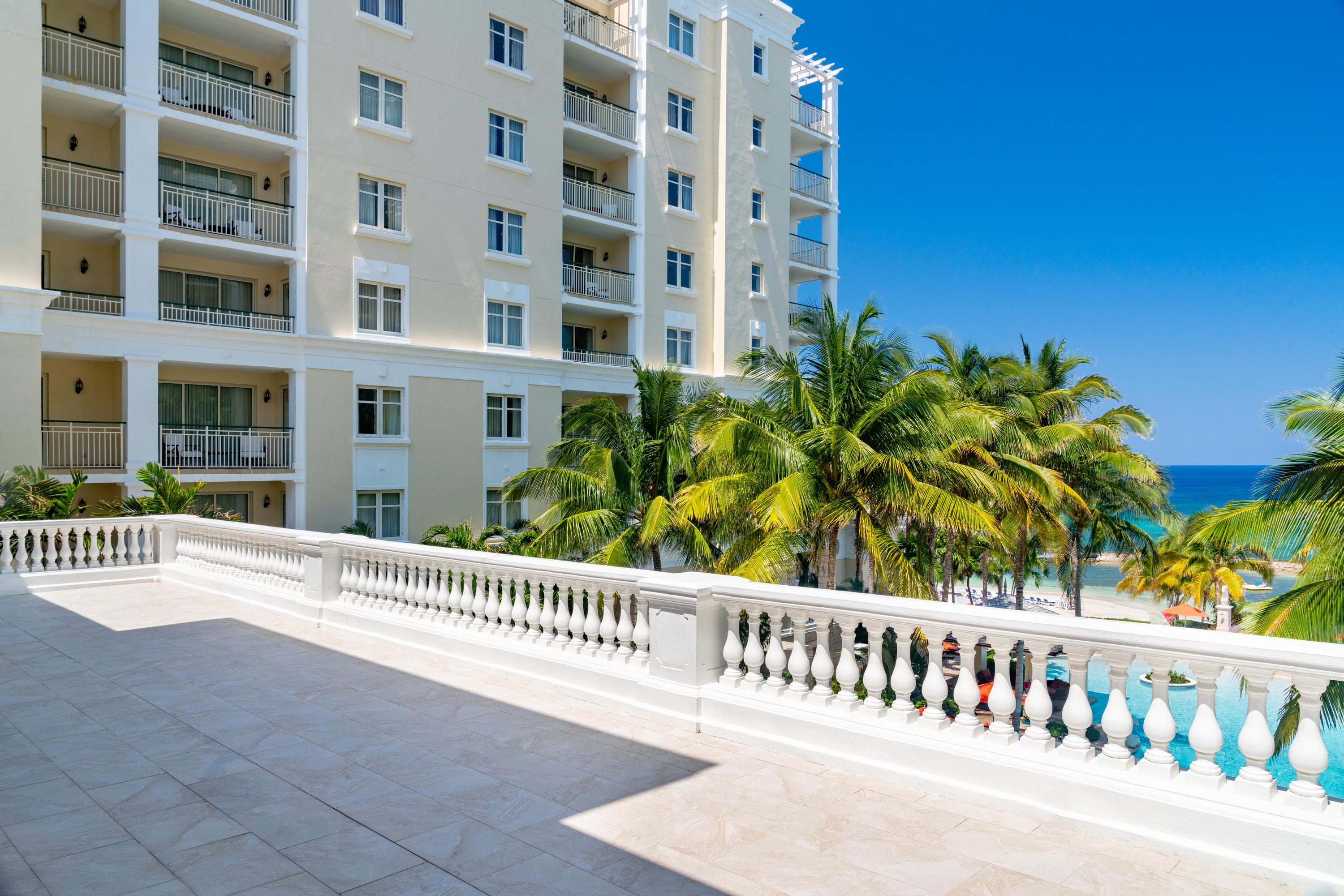 Resort Jewel Grande And 4*