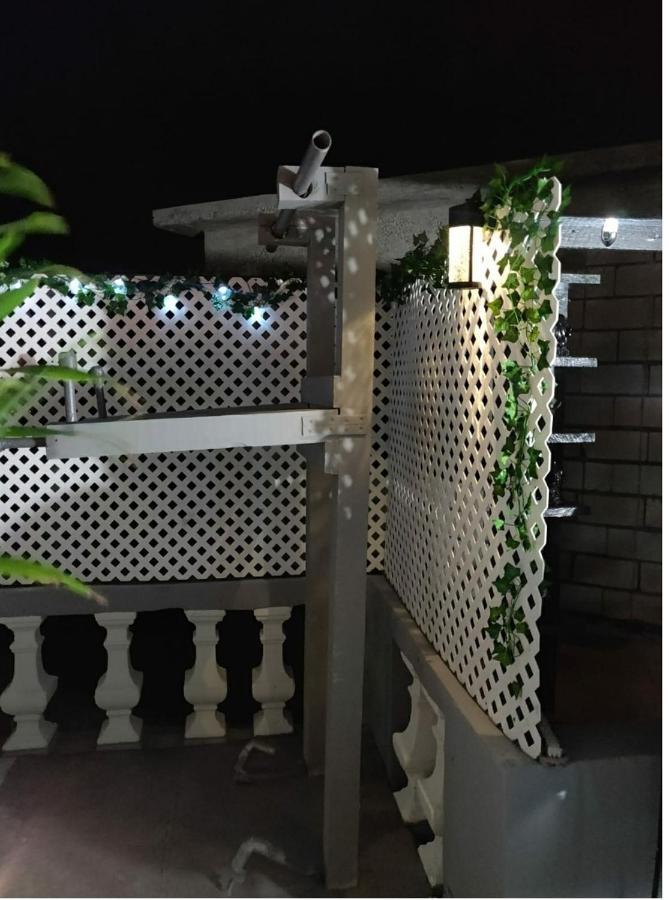 Blue Royalty Bed & Breakfast Portmore