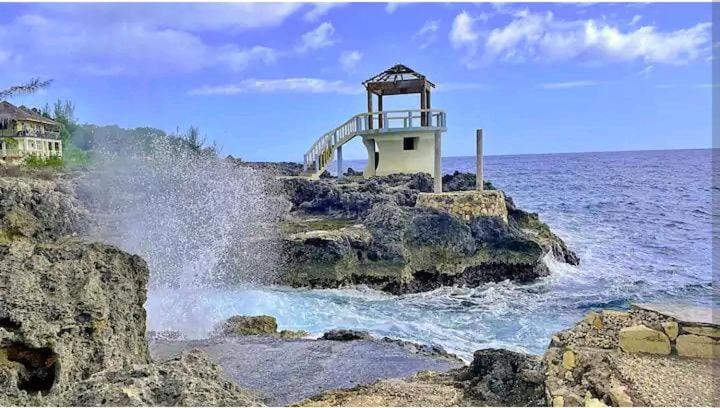 Hotel Ocean & Sun & Negril