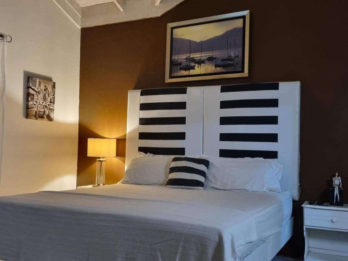 Bed & Breakfast Csompo Empire & St Mary