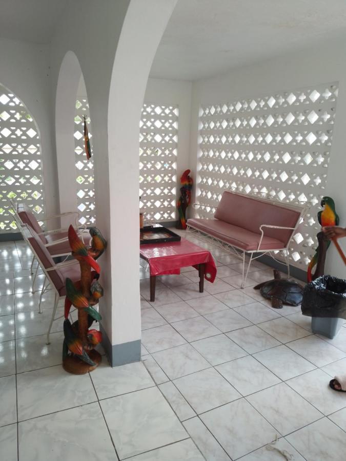 Gasthof Tina's Ocho Rios