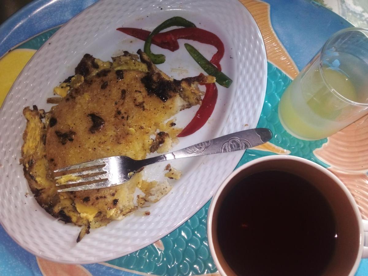 Bed & Breakfast Nine Miles Cultural Hangouts And Tours *